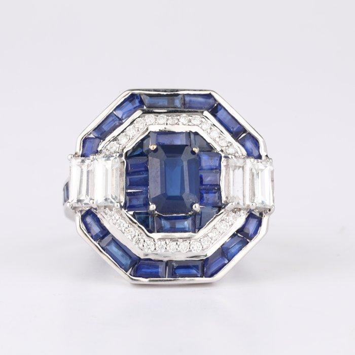 Ring - 14 karaat Witgoud - 5.95ct. tw. Saffier - Diamant -, Sieraden, Tassen en Uiterlijk, Ringen