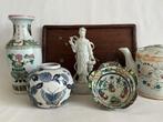 Vaas (6) - Oude chinese Cabinet snuisterijen , Vaasjes ,