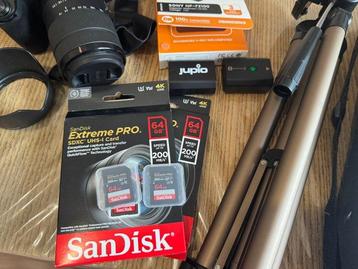 Sony  6700 | ILCE-6700M + E 18-135mm F3.5-5.6 OSS beschikbaar voor biedingen