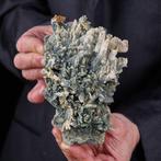 Uitzonderlijke groep rozenquartz-kristallen – Elba Island,, Verzamelen, Mineralen en Fossielen
