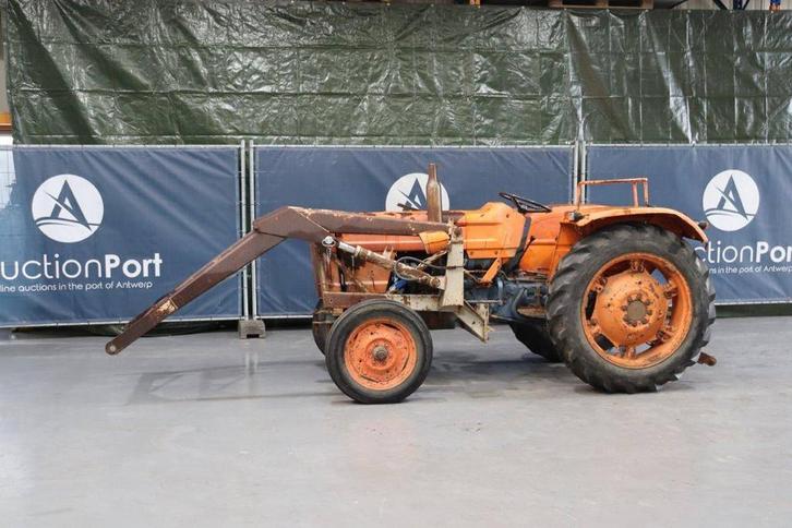 Veiling: Tractor Fiat 450 Diesel 36pk met frontlader, Zakelijke goederen, Agrarisch | Tractoren, Gebruikt, Fiat, 7500 tot 10000