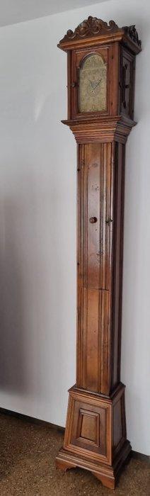 Staande klok - Antiek - Walnoot - 1700-1750, Antiek en Kunst, Antiek | Klokken