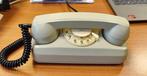 Analoge telefoon (2) - sterrenlicht - Twee vintage telefoons