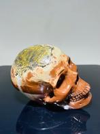 Jasper Superrealistische Schedel - met prachtige insluitsels, Verzamelen, Mineralen en Fossielen