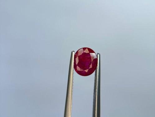 Zonder Minimumprijs - 1 pcs Rood Robijn - 2.27 ct -, Sieraden, Tassen en Uiterlijk, Edelstenen