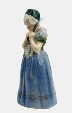 Royal Copenhagen - Lotte Benter - sculptuur, Mädchen in