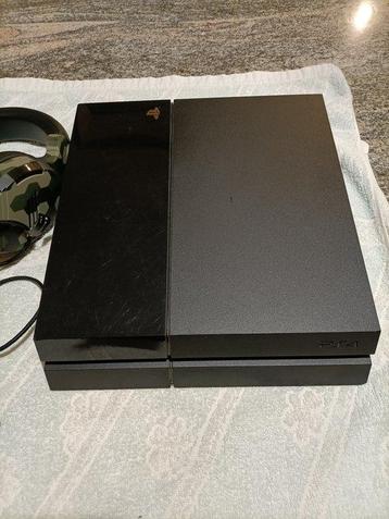 Sony - Playstation 4 (PS4) - Videogameconsole + games beschikbaar voor biedingen