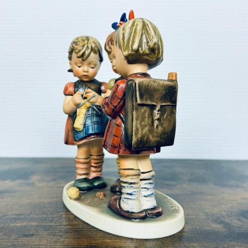 Hummel # 177/I - School Girl - TMK6 - Boxed - Beeldje -, Antiek en Kunst, Curiosa en Brocante
