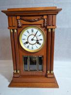 Tafelklok - Hout - 1920-1930, Antiek en Kunst