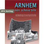 Arnhem met een scheve blik 9789492020055 Femmy Fijten, Boeken, Verzenden, Gelezen, Femmy Fijten