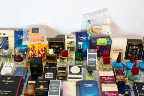 Mila Shon - Bulgari - Chanel -Balenciaga - Ferrari -, Antiek en Kunst, Antiek | Glas en Kristal