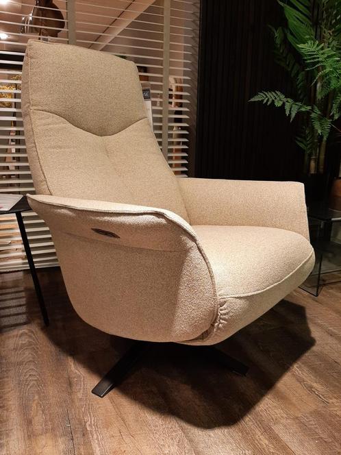 Relaxfauteuil Mantani zandbeige **SHOWROOMMODEL**, Huis en Inrichting, Fauteuils, Nieuw, Stof