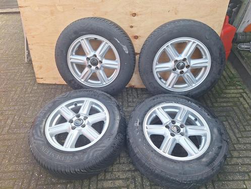 Velgen met winterbanden Volvo XC70 2000-2007, Auto-onderdelen, Banden en Velgen, 16 inch, Winterbanden, 215 mm, Personenwagen