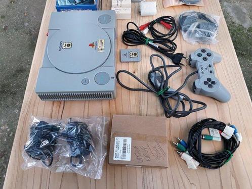 Sony - PLAYSTATION ONE SPECIAL EDITION MET, Spelcomputers en Games, Spelcomputers | Overige Accessoires