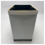 Bieden: Durable Marine In closet waste Bin | Waterproof & W, Watersport en Boten, Ophalen of Verzenden, Nieuw, Kombuis en Sanitair