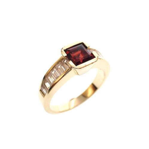 Gouden ring met zirconia stenen (geelgoud, fantasie), Sieraden, Tassen en Uiterlijk, Ringen, Dame, Met edelsteen, Overige kleuren