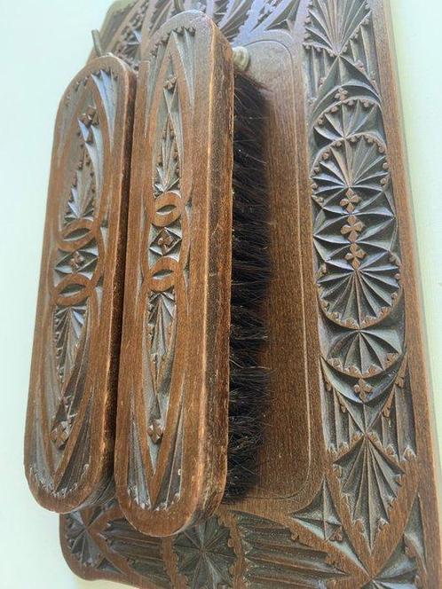 Friese Borstelset - Snijwerk - Beuken - Nederland (Zonder, Antiek en Kunst, Curiosa en Brocante