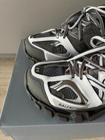 Balenciaga - track brown - Sneakers - Maat: EU 41 - Nieuw beschikbaar voor biedingen