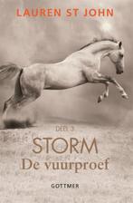 De vuurproef / Storm / 3 9789025760649 Lauren St John, Boeken, Kinderboeken | Jeugd | 10 tot 12 jaar, Verzenden, Zo goed als nieuw