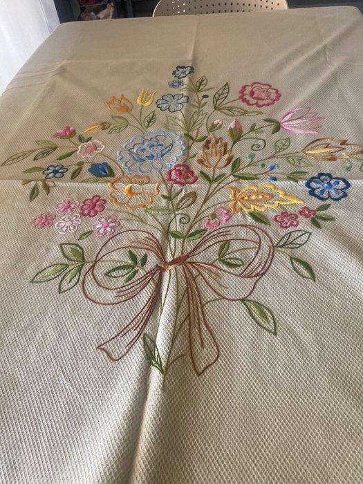 Bedsprei - 245 cm - 230 cm, Antiek en Kunst, Antiek | Kleden en Textiel