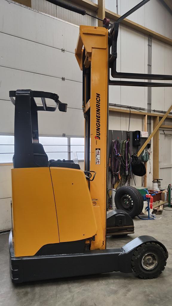 Buiten reachtruck NIEUWE batterij ETVC16, Zakelijke goederen, Machines en Bouw | Heftrucks en Intern transport, 1000 tot 2000 kg