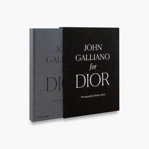 9780500022405 John Galliano for Dior Robert Fairer, Boeken, Studieboeken en Cursussen, Nieuw, Verzenden