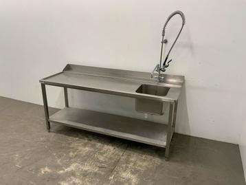 RVS aanvoertafel met voorspoeldouche korven doorschuiftafel beschikbaar voor biedingen