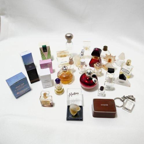 Themacollectie - Parfumflesje - Chanel, Nina Ricci, Hermes, Antiek en Kunst, Antiek | Speelgoed