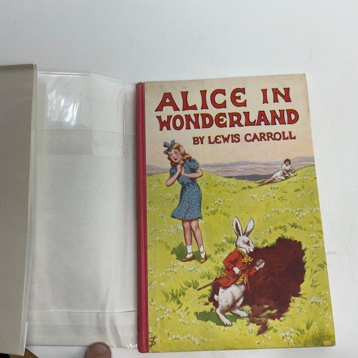 Lewis Carroll - Alice in Wonderland (in rare dustwrapper) -, Antiek en Kunst, Antiek | Boeken en Bijbels