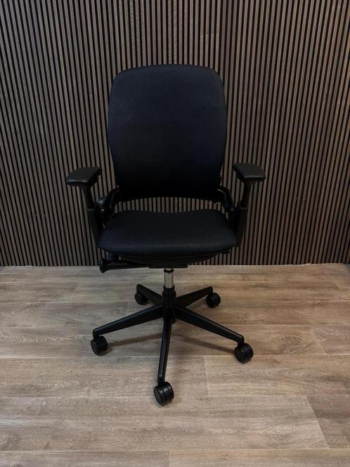 Gereviseerd/Refurbished Steelcase Leap V2 Bureaustoel, Huis en Inrichting, Bureaustoelen, Bureaustoel, Zwart, Zo goed als nieuw