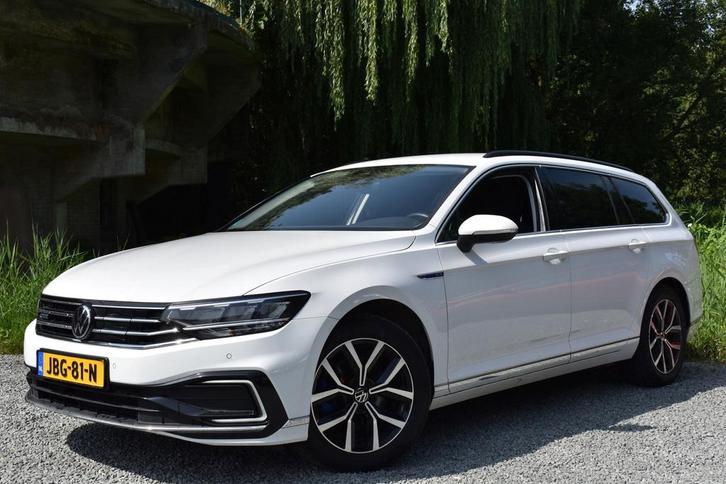 Zakelijke Lease |  Volkswagen Passat Variant GTE 218PK DSG H, Auto's, Volkswagen, Dealer onderhouden, Lease, Automaat, Stationwagon