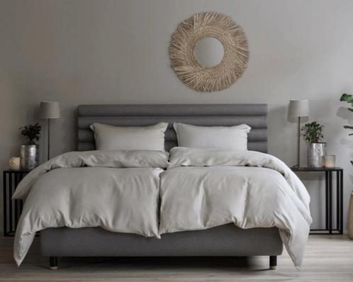 HOME BY TEMPUR® Zijdezacht bamboe dekbedovertrek, Huis en Inrichting, Slaapkamer | Beddengoed