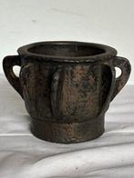 Vijzel - Brons - Gothisch mortier