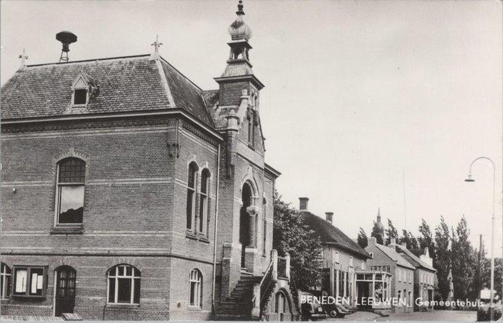BENEDEN LEEUWEN - Gemeentehuis, Verzamelen, Ansichtkaarten | Nederland, Verzenden