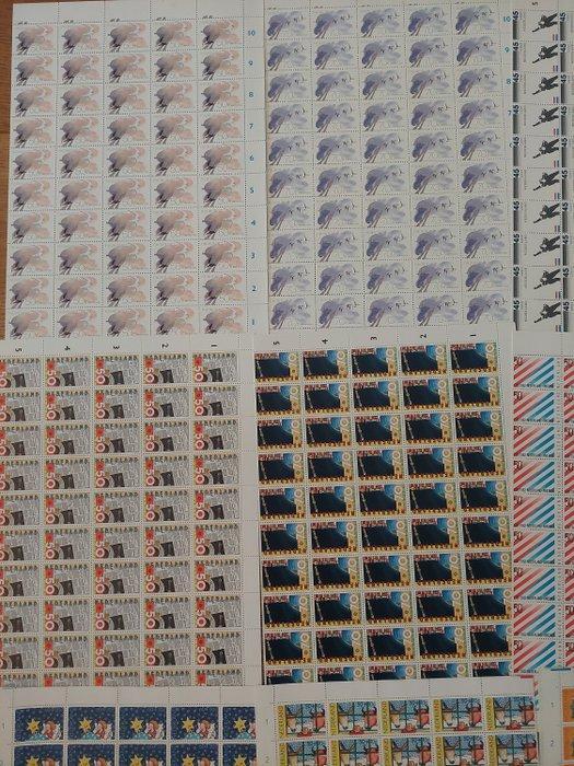 Nederland 1980/1983 - 11 series in complete vellen (totaal, Postzegels en Munten, Postzegels | Nederland