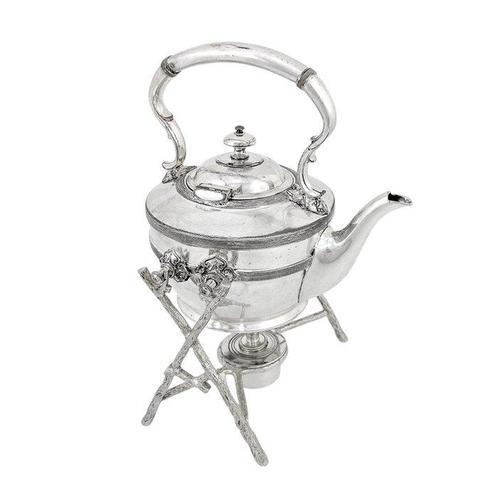 Aesthetic silver plated spirit kettle on branch stand with, Antiek en Kunst, Antiek | Meubels | Tafels