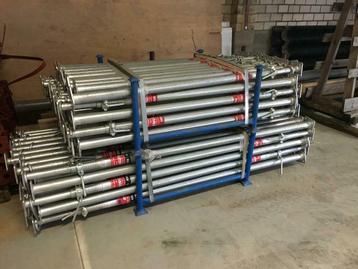 Nieuwe bouwstempels schroefstempels tot 300, 400 en 550 cm beschikbaar voor biedingen