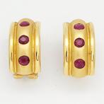 Oorbellen - 18 karaat Geel goud - 0.60ct. tw. Robijn, Sieraden, Tassen en Uiterlijk, Oorbellen, Nieuw