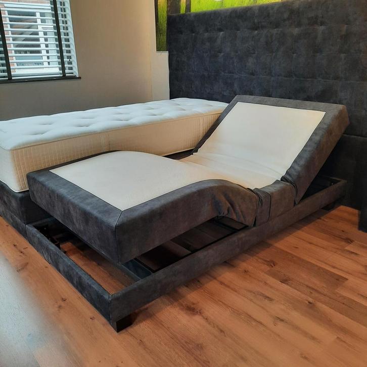 Boxspring De Vries Grand Prestige de Luxe 2M, 200x220cm, Huis en Inrichting, Slaapkamer | Boxsprings, Overige maten, 220 cm, Grijs