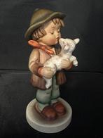 Goebel - Beeldje - Boy with Lamb ( The Lost Sheep) - TMK2, Antiek en Kunst