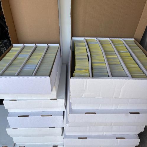 Kies uit 20 tot 200 Stuks: Onze Exclusieve Pokémon Bundels, Hobby en Vrije tijd, Verzamelkaartspellen | Pokémon, Nieuw