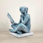 Mark Sugar - The girl with the book (Acqua)