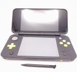 New Nintendo 2DS XL Zwart & Lime - Zeer Mooi - iDEAL!, Spelcomputers en Games, Spelcomputers | Nintendo 2DS en 3DS, Zo goed als nieuw