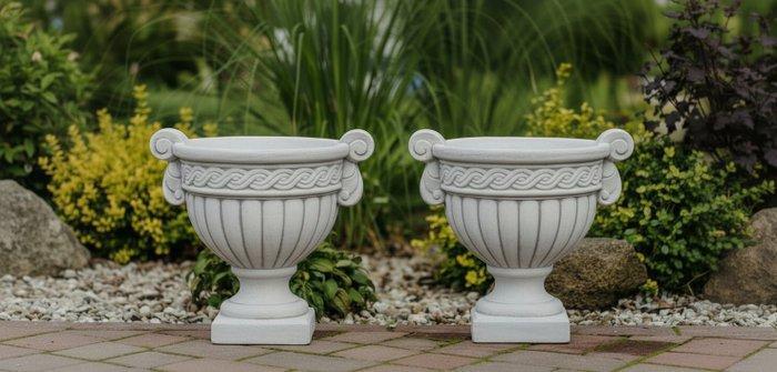 Bloempot (2) - Beton - 43 cm, Antiek en Kunst, Curiosa en Brocante