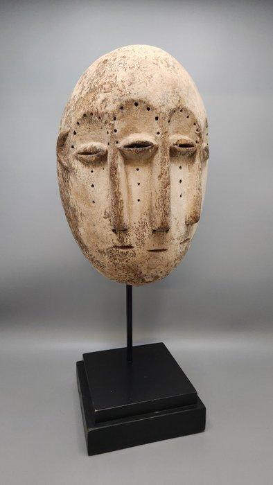 Masker - Legering - DR Congo (Zonder Minimumprijs), Antiek en Kunst, Kunst | Niet-Westerse kunst