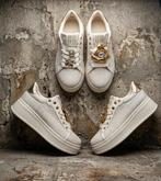 Embleem Sneakers Beige Rose NIEUWE COLLECTIE, Kleding | Dames, Schoenen, Ophalen of Verzenden, Nieuw, Beige, Sneakers of Gympen
