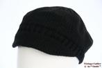 Gebreide pet muts met klep zwart en wit acryl 50-58 Nieuw, Kleding | Dames, Hoeden en Petten, Ophalen of Verzenden, Nieuw, One size fits all