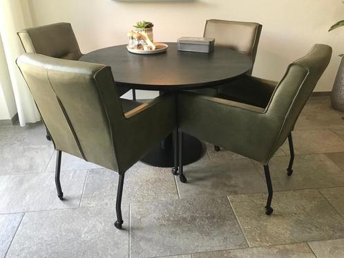 Set van 4 leren eetkamerstoelen - met armleuning en wieltjes, Huis en Inrichting, Stoelen, Overige kleuren, Nieuw, Leer, Ophalen of Verzenden