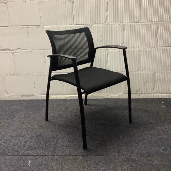 vergaderstoel 4 poot, met netwave rug - zwart stoffen, Huis en Inrichting, Stoelen, Eén, Zwart, Gebruikt, Stof, Ophalen of Verzenden