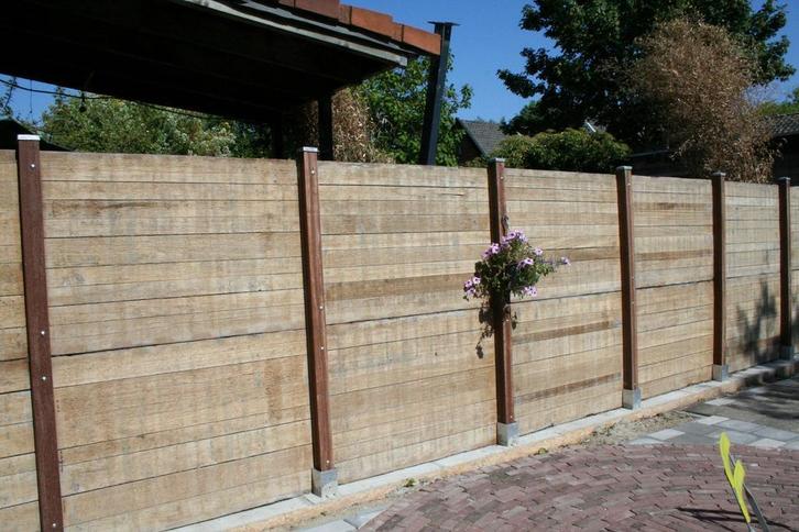 TIP! Steenschotten om een schutting van te maken., Tuin en Terras, Schuttingen, 1 tot 2 meter, 6 meter of meer, Gebruikt, Hout